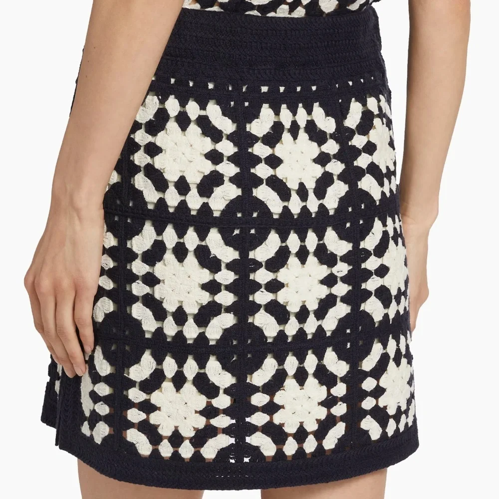 Chic Crochet Black and White Skirt - Picture 5 of 7